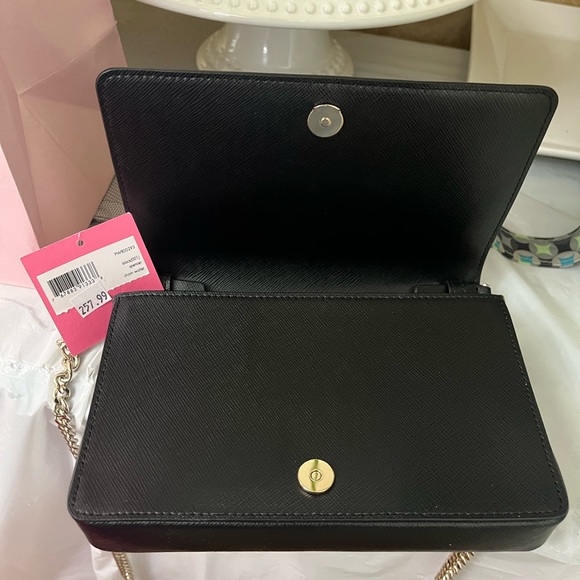 ‼️SOLD ‼️Kate Spade Small Crossbody - Picture 3 of 9